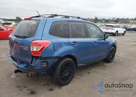 2015 Subaru Forester 2.5I Premium z USA, uszkodzony, nr VIN JF2SJADC1FH841479